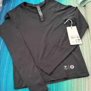 Lululemon Womens Team Canada Swiftly Tech Long-Sleeve Shirt 2.0 Waist Length